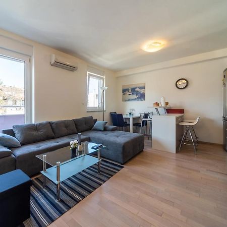 Super Petrova Apartment Загреб Екстериор снимка