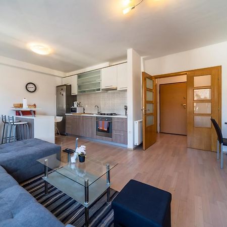 Super Petrova Apartment Загреб Екстериор снимка