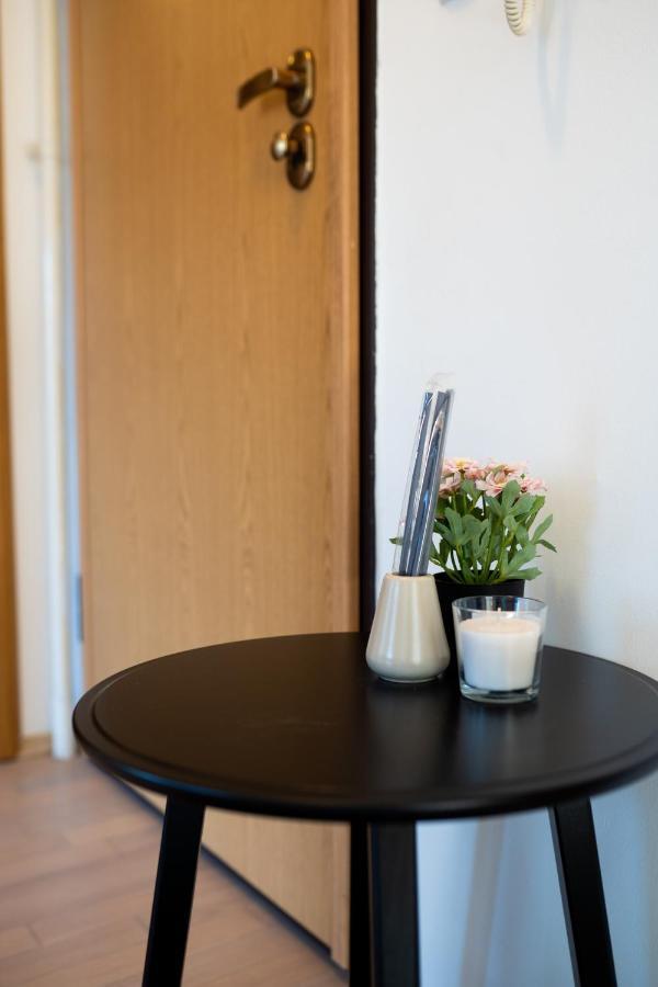 Super Petrova Apartment Загреб Екстериор снимка