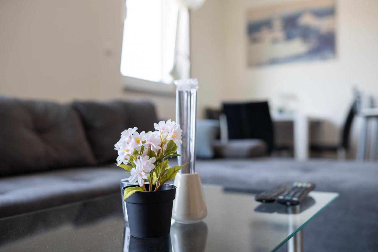 Super Petrova Apartment Загреб Екстериор снимка