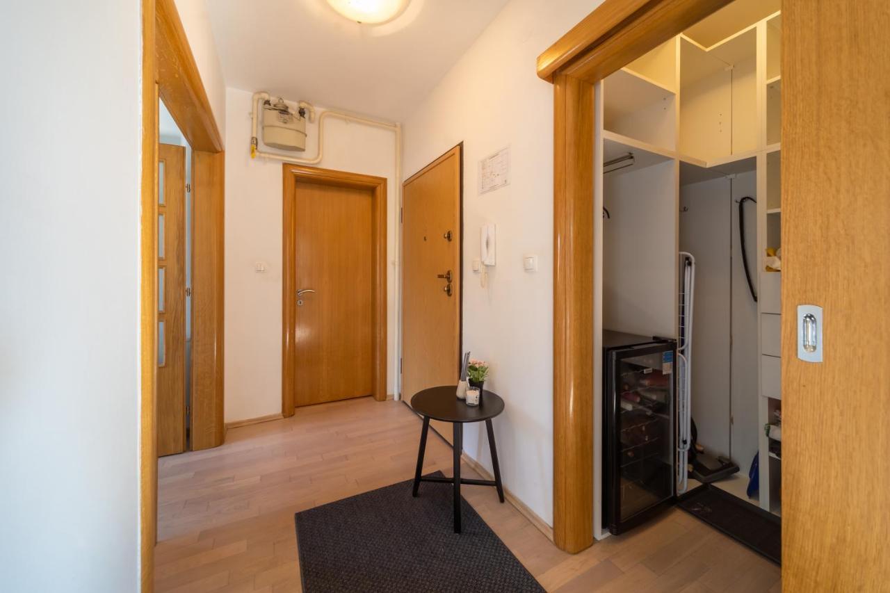 Super Petrova Apartment Загреб Екстериор снимка